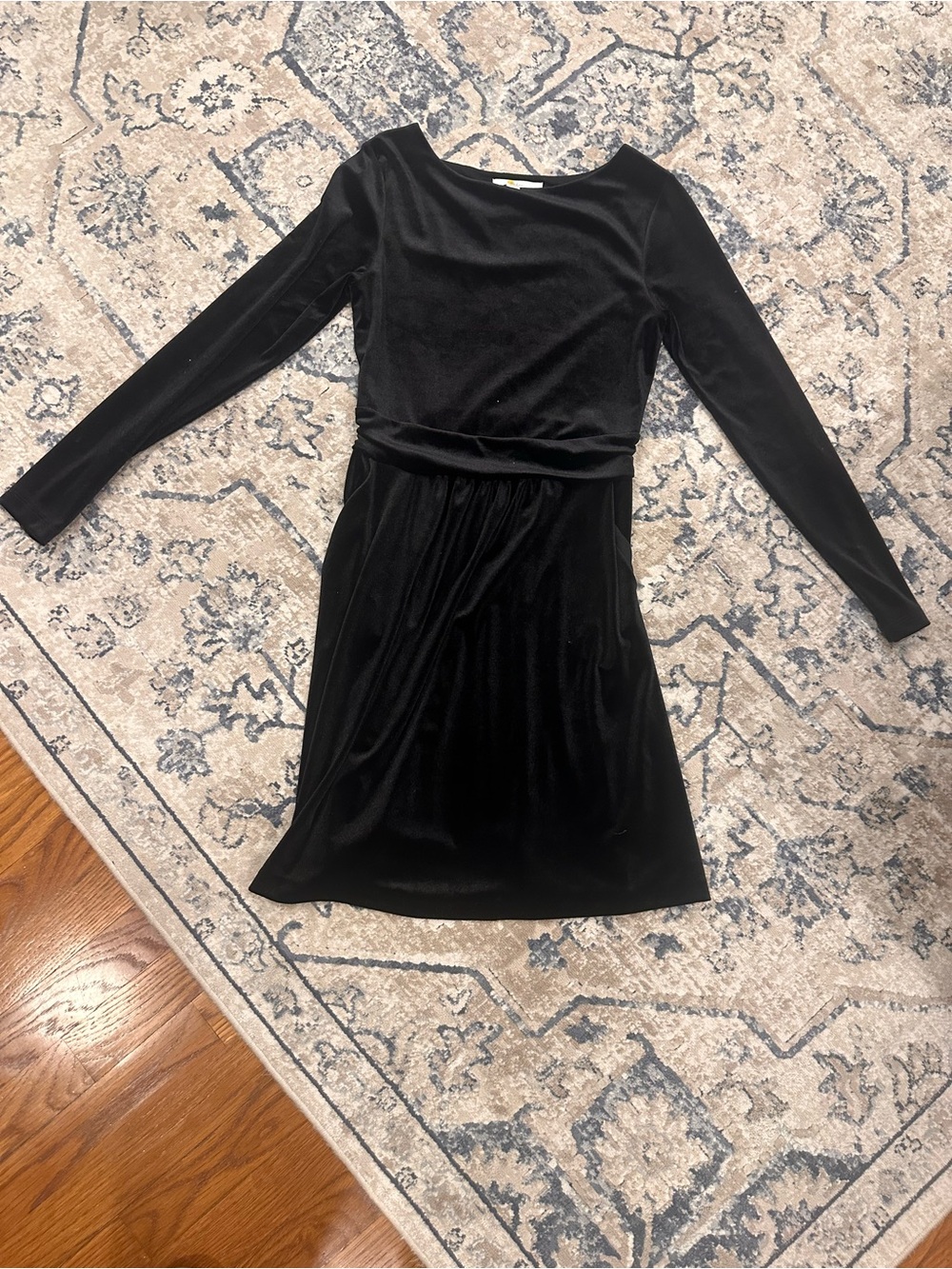 Boden Black Velvet Long-Sleeve Dress - size 2 - Picture 1 of 3